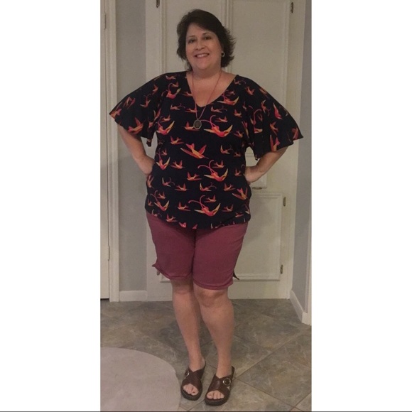 Love This! Curvy Girls Flaunt It! YOLO! - Picture 6 of 8